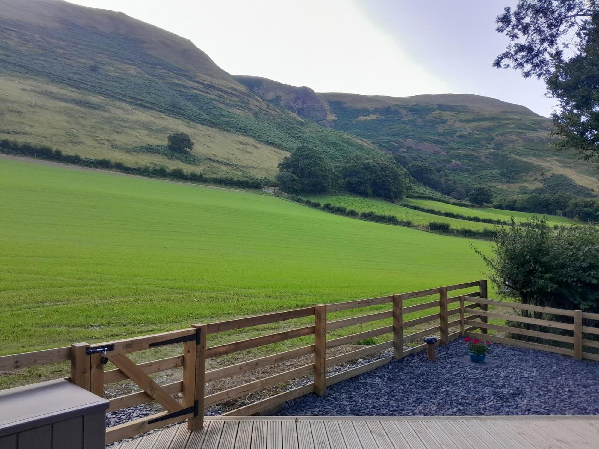 Ty Nant Gwenyn Villa Llanymawddwy Exterior photo